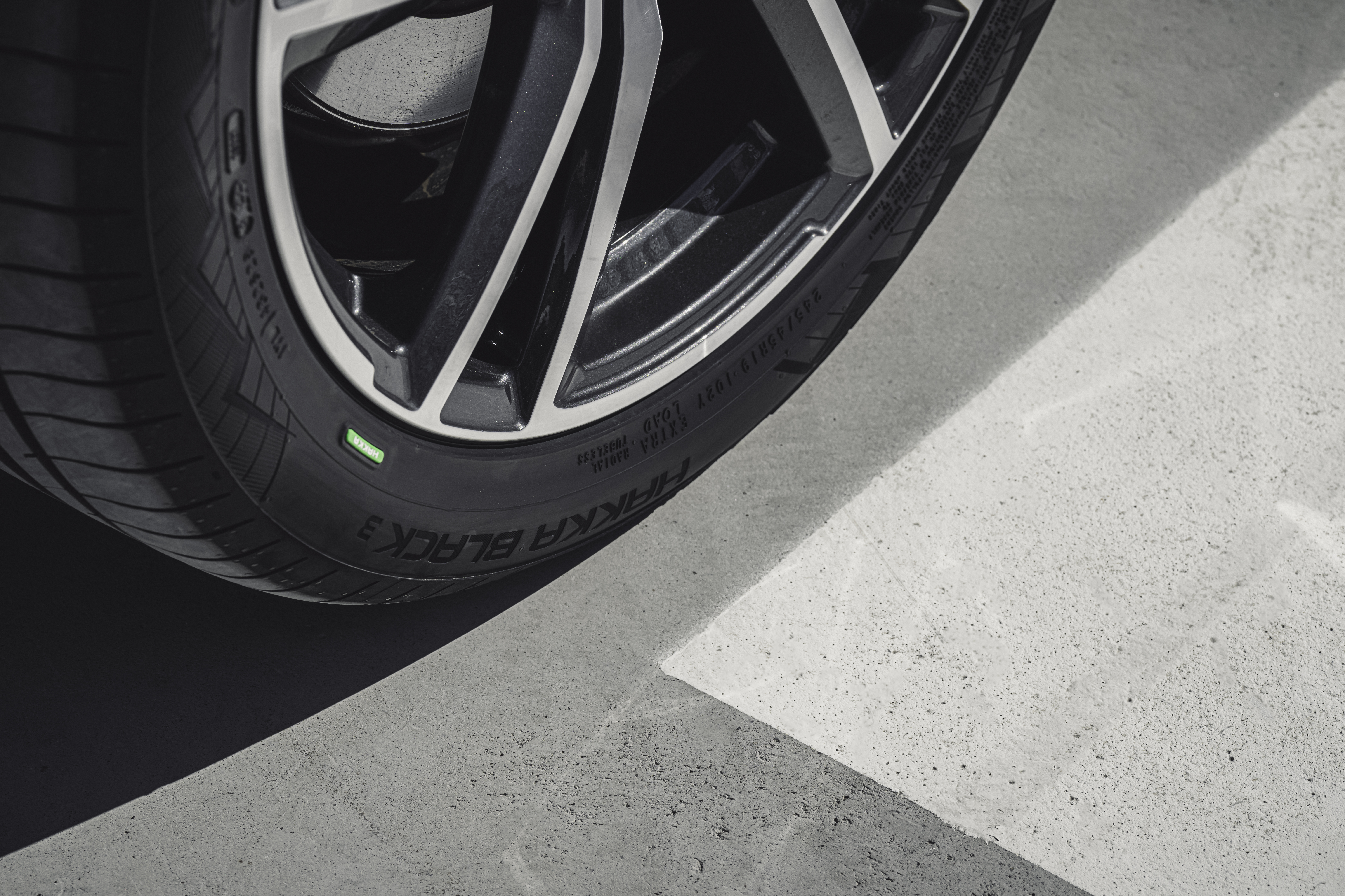 Nokian Tyres Hakka Black 3 - Cool control / Nokian Tyres